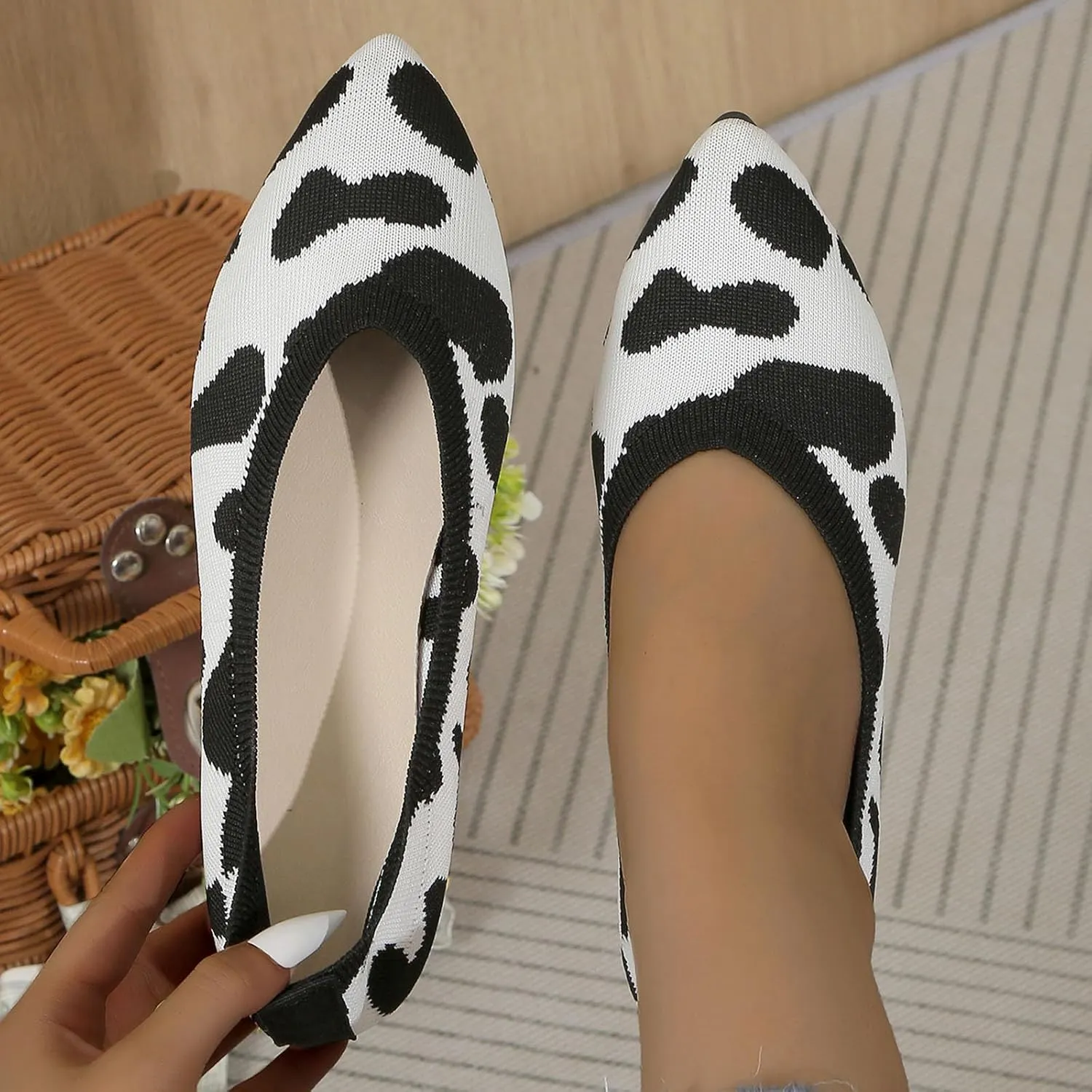 Fashion Women's Fly Weave Casual Shoes Flat Lightweight Mesh Breathable Comfort Shoe Mens Casual