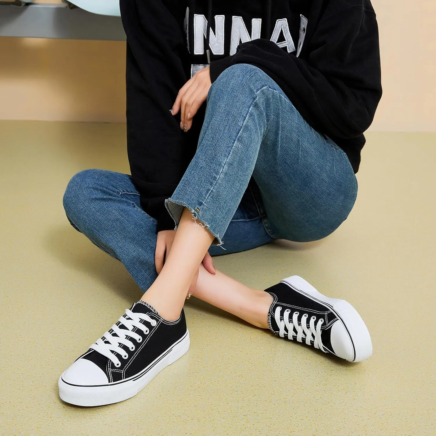 hash bubbie White Sneakers for Women Low Top Canvas Shoes Womens Canvas Sneakers Women's Fashion Sneakers Slip on Casual Tennis Shoes