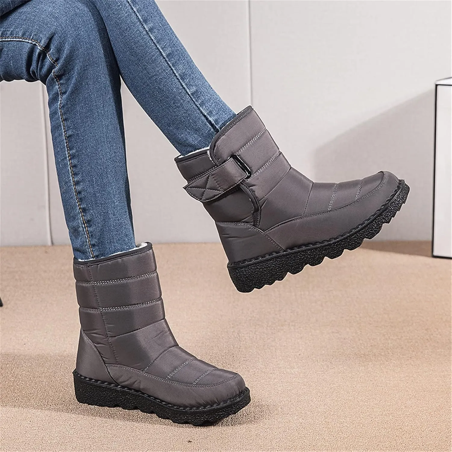 Lug Sole Snow Boots for Women Fur Lined Warm Outdoor Walking Boots Winter Waterproof Non-Slip Booties Snow Shoes