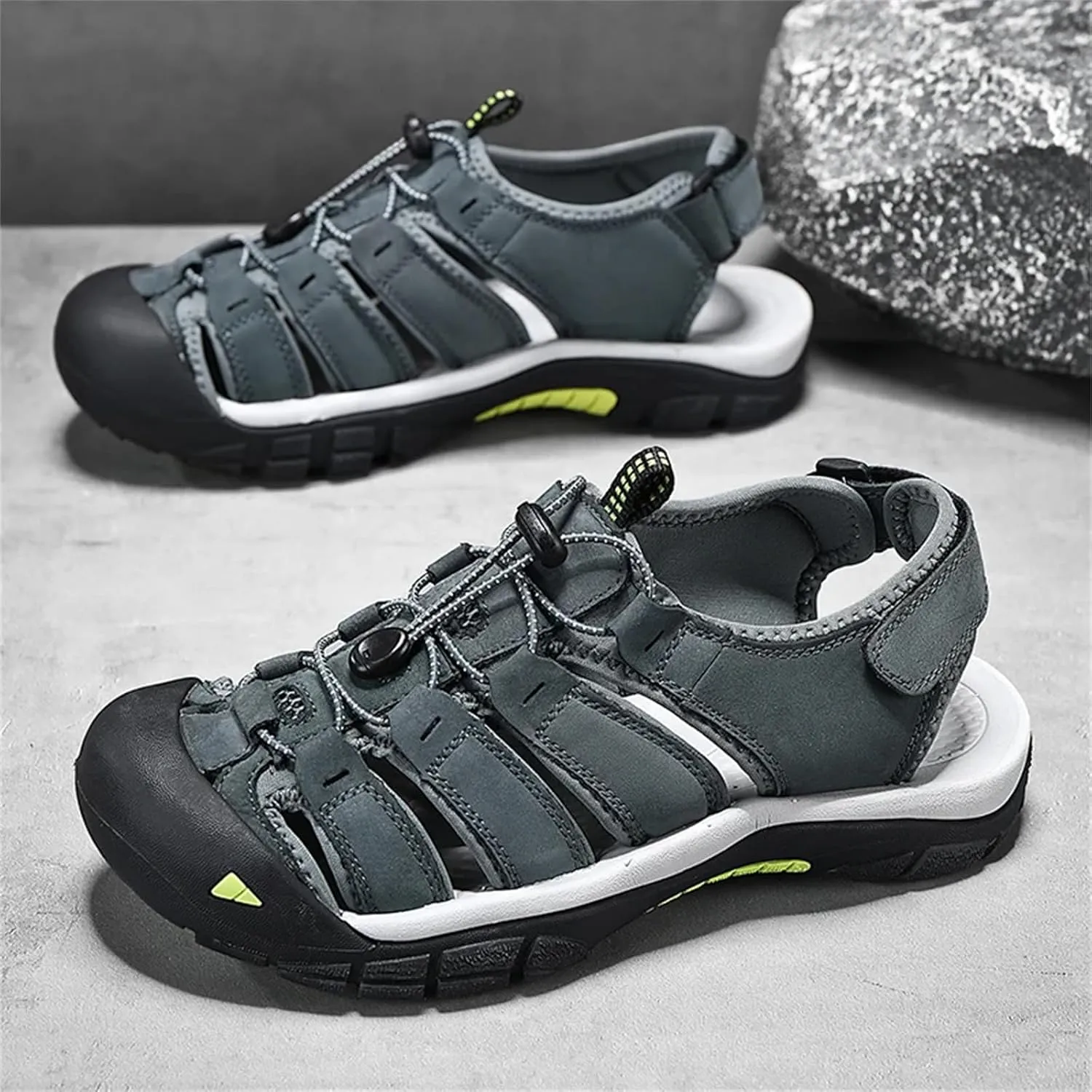 Men Design Breathable Casual Shoes Men Soft Bottom Large Size Outdoor Beach Sandals