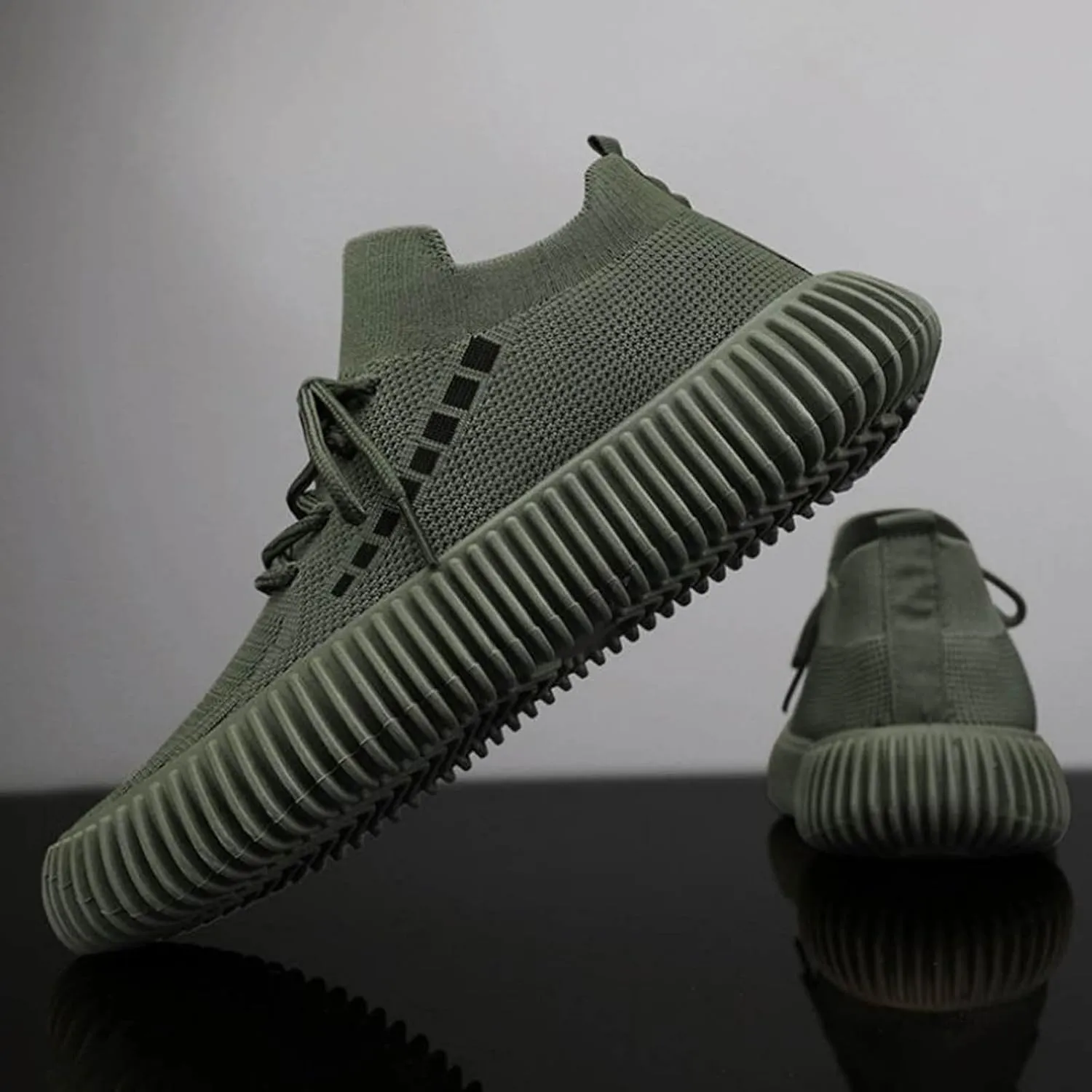 Men's Comfortable Diabetic Shoes Comfortable Breathable Stretch Canvas Slip On Sneaker Convenient Slip On Shoes
