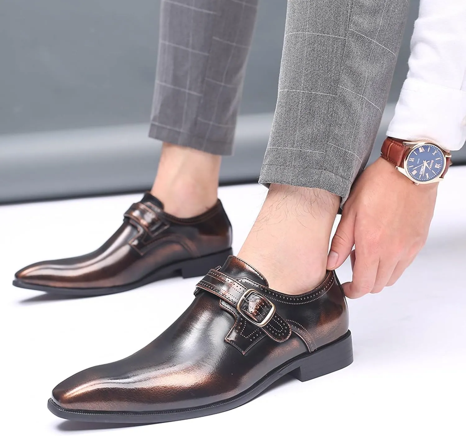 Men's Fashion Pointed Toe British Buckle Low Heeled Leather Shoes Large Size Slippers Business Leather Mens Prom Shoes Men's