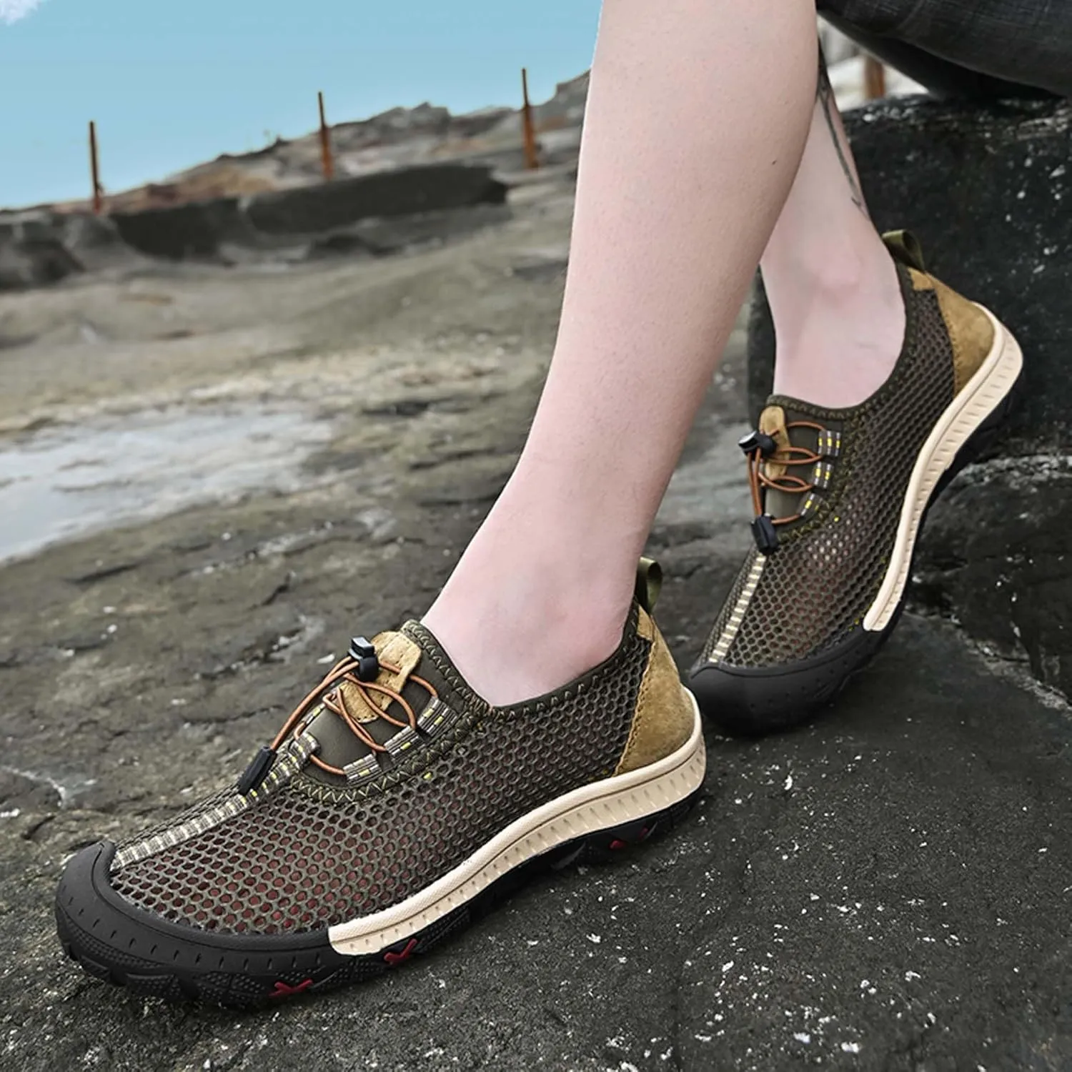 Men's Mesh Breathable Casual Sandals Comfortable Casual Walking Shoes Hollow Out Breathable Mesh Casual Shoes