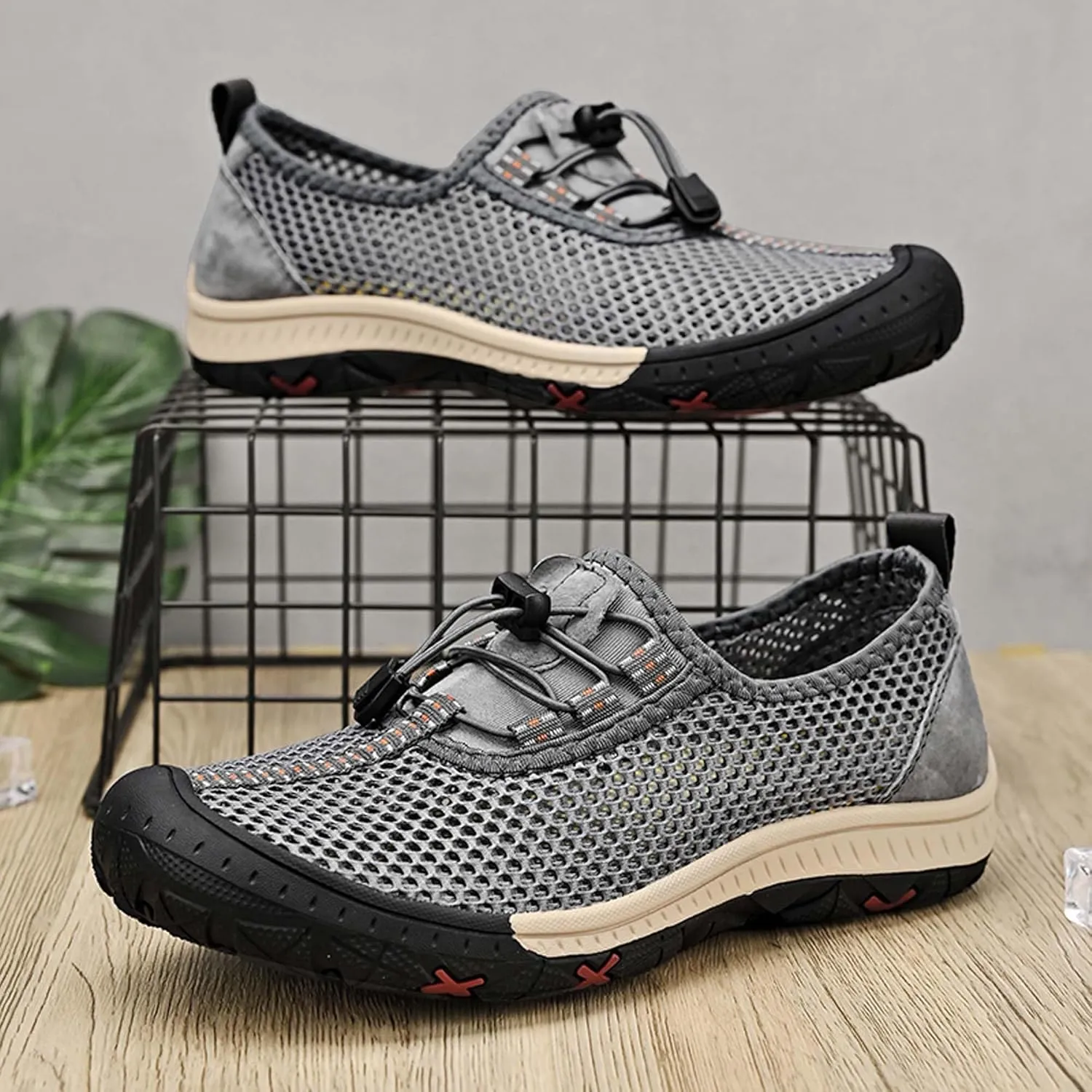 Men's Mesh Breathable Casual Sandals Comfortable Casual Walking Shoes Hollow Out Breathable Mesh Casual Shoes