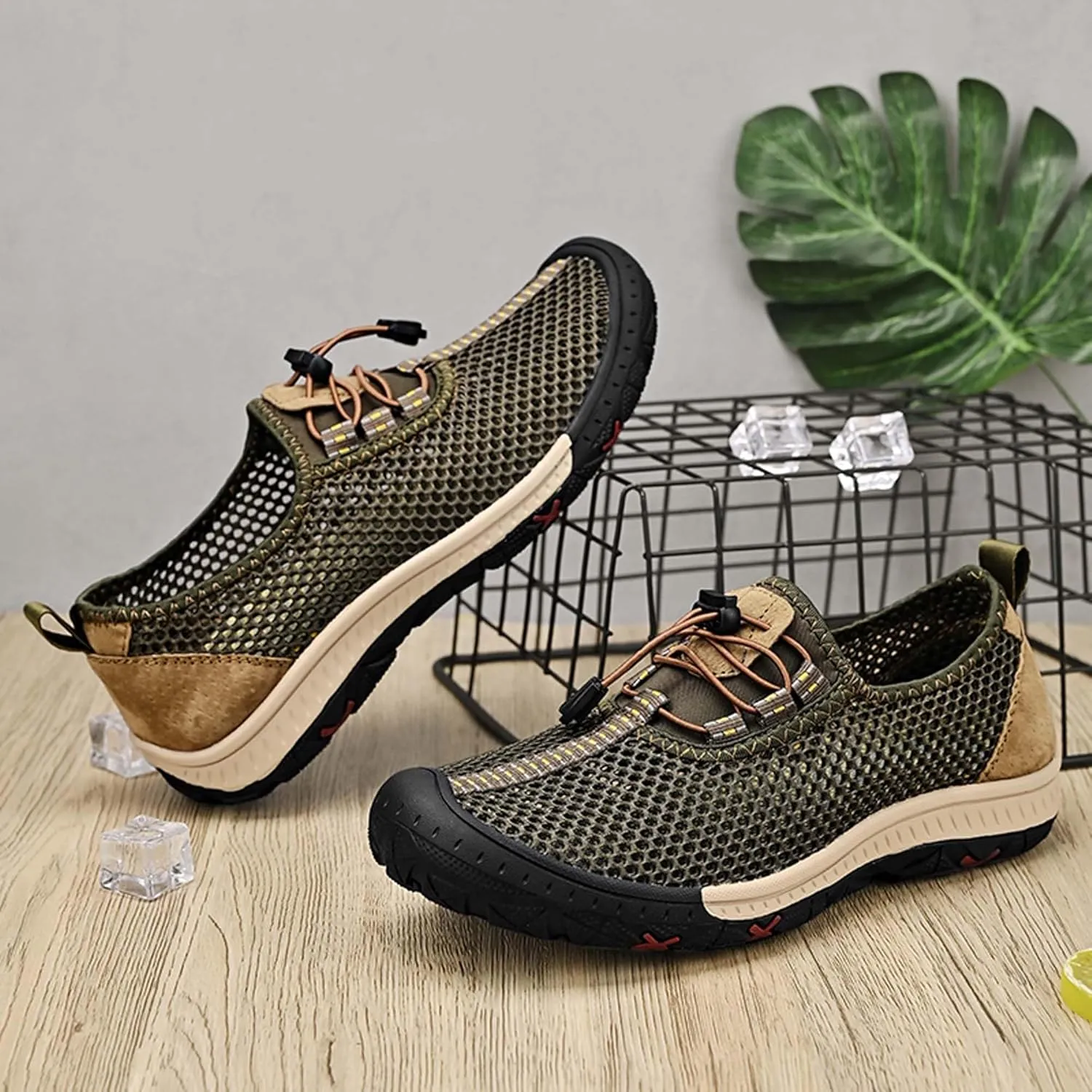 Men's Mesh Breathable Casual Sandals Comfortable Casual Walking Shoes Hollow Out Breathable Mesh Casual Shoes
