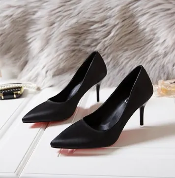 Pointed Court Shoes