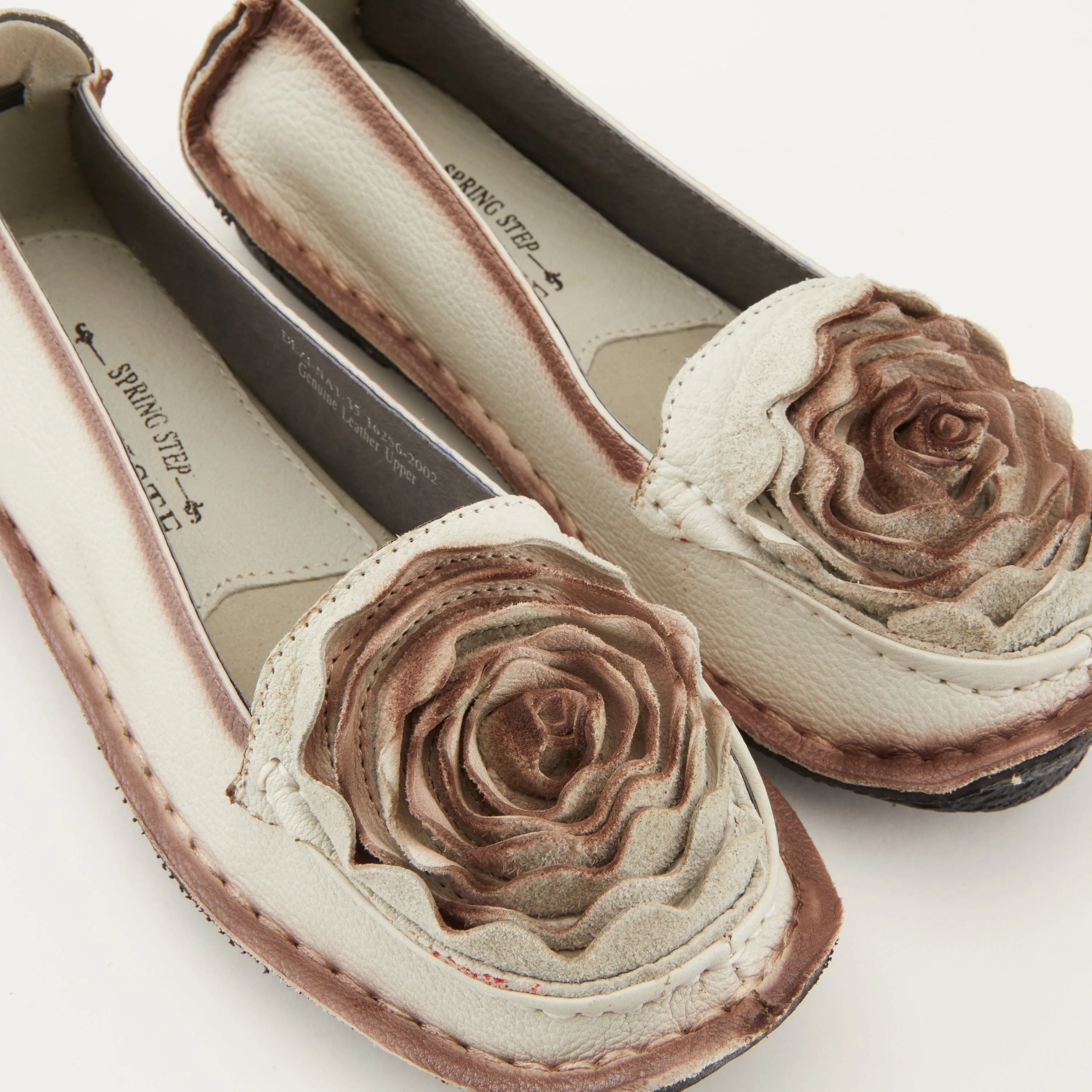 Spring Step Shoes  L'Artiste Dezi Women's Handpainted Leather Shoes