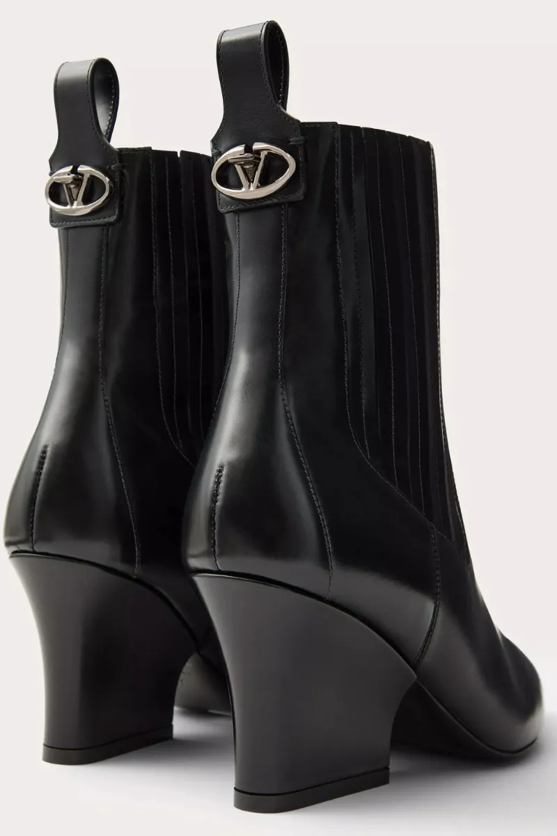 VLogo Lockette Beatle Boot