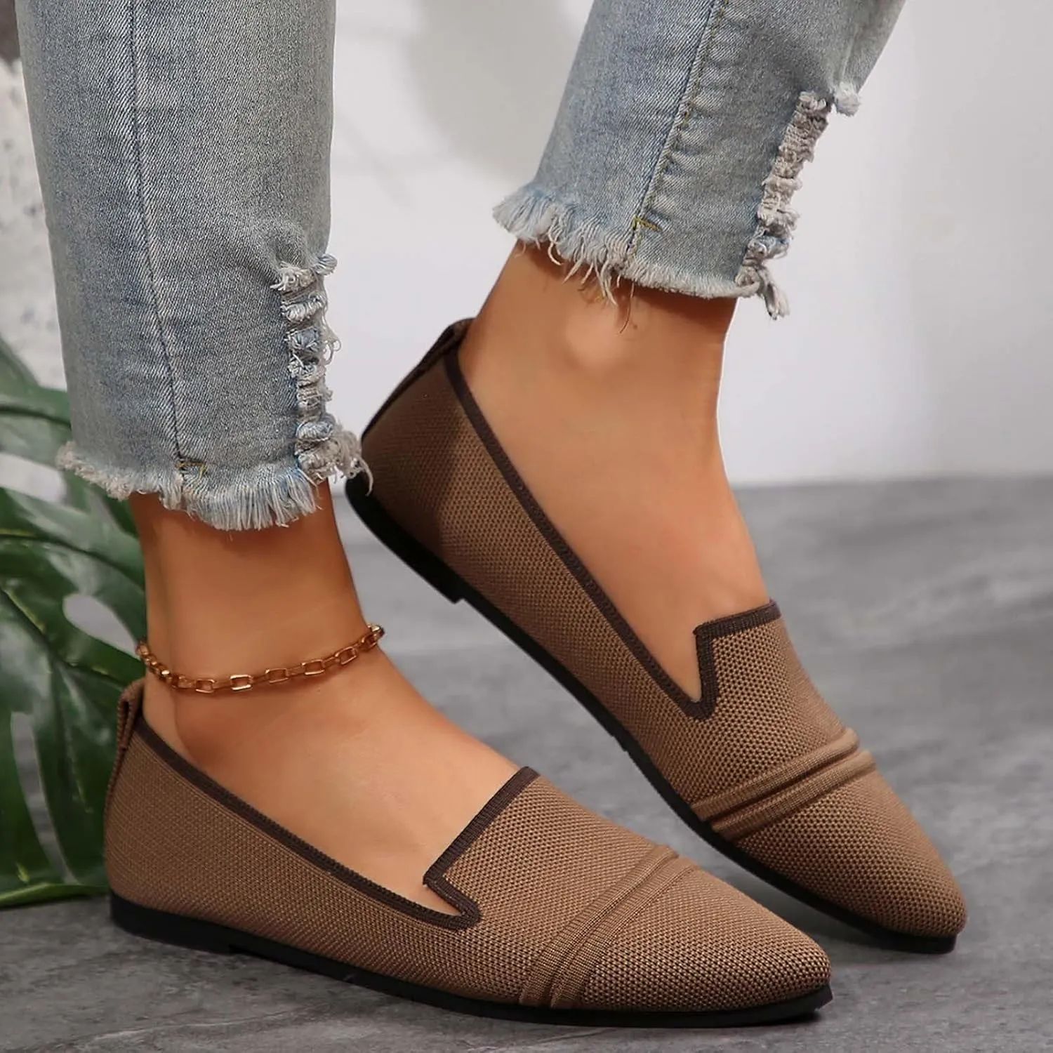 Women's Breathable Comfortable Pointed Toe Casual Shoes for Spring Summer Fashion Flat Walking Slip On Loafers