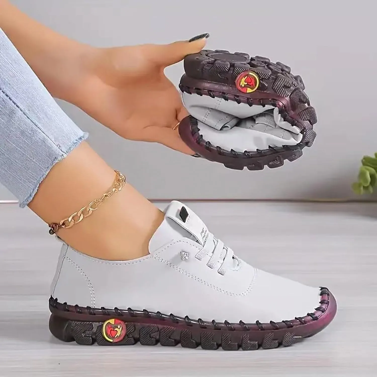 Women's Leather Soft Bottom Flat Slip-on Loafers Fashion Handmade Walking Comfort Orthopedic Relief Casual Shoes