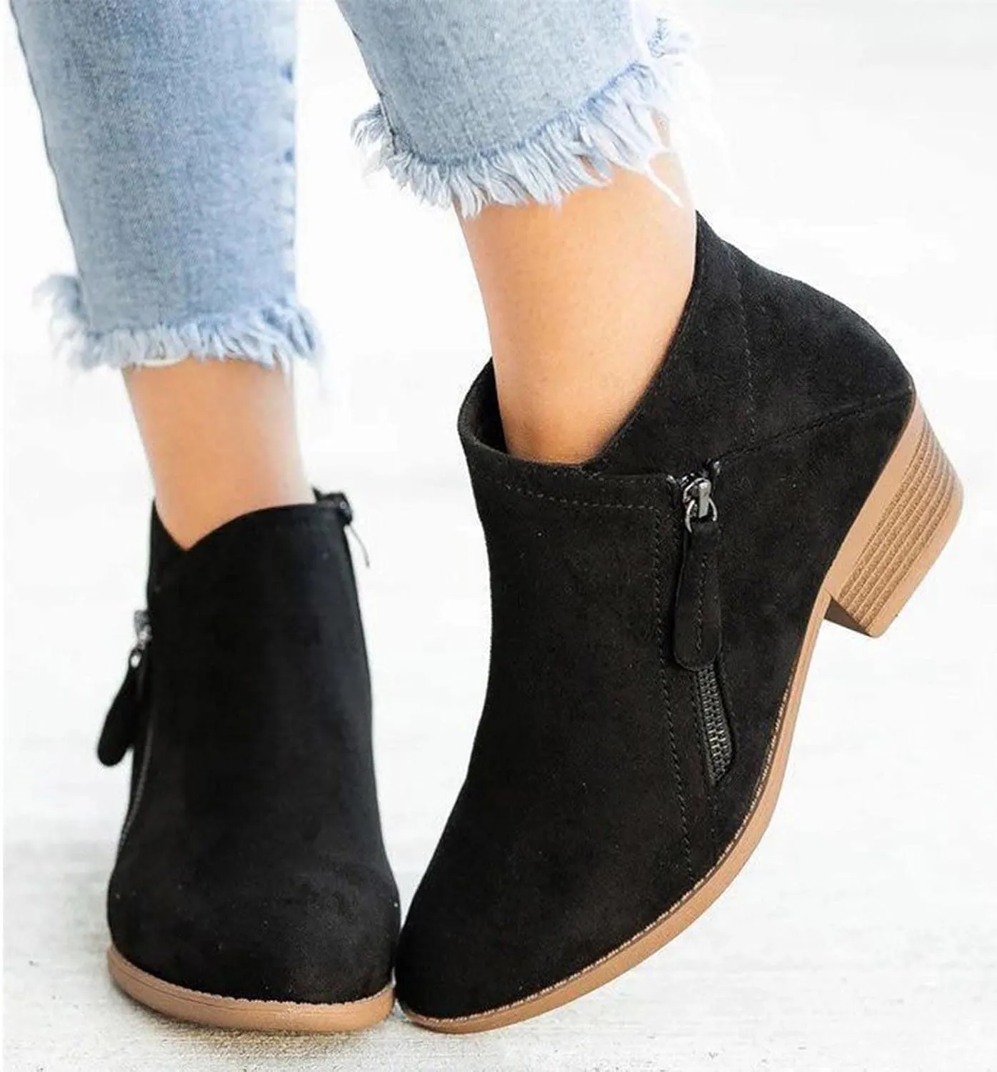 Women's Low-Heeled Chelsea Boots Fashion Pointed Toe Chunky Stacked Heel Booties Autumn Winter Side Zip Ankle Bootie