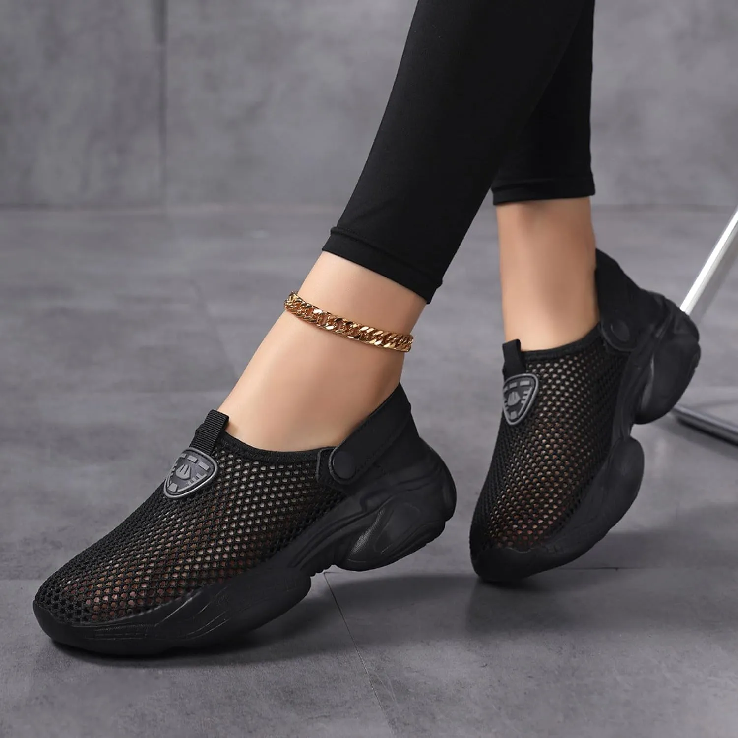 Women's Summer Knit Closed Toe Platform Sandals Breathable Slip On Casual Shoes For Beach Walking Yoga Travel